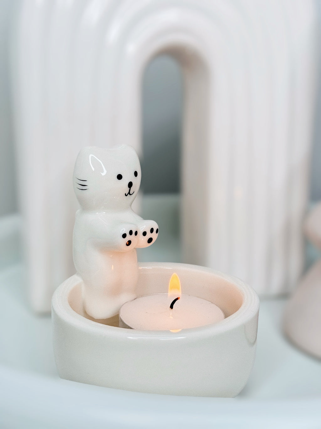 Ceramiczny świecznik „Cozy Cat”