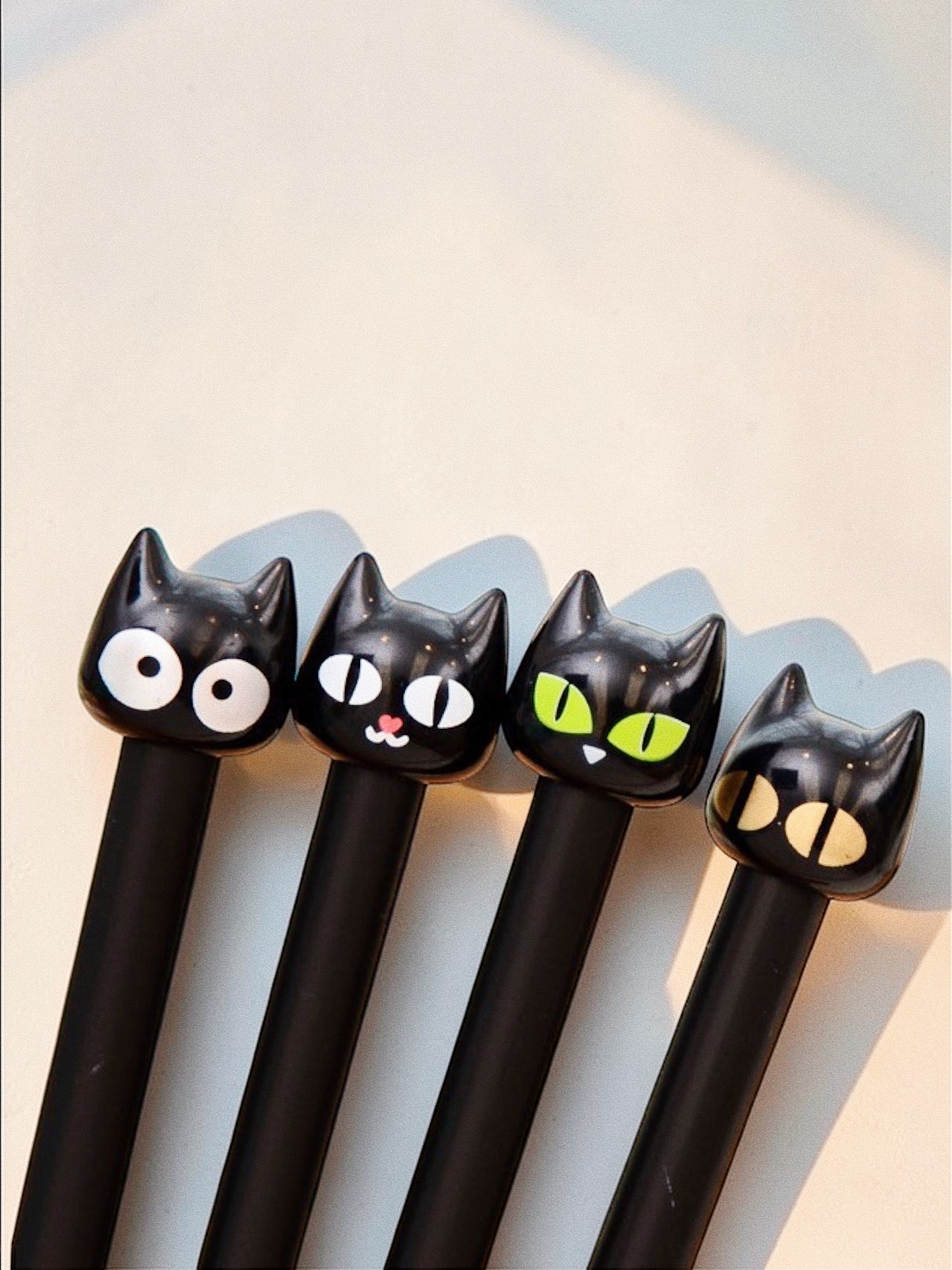 Cienkopis Czarny - Kot